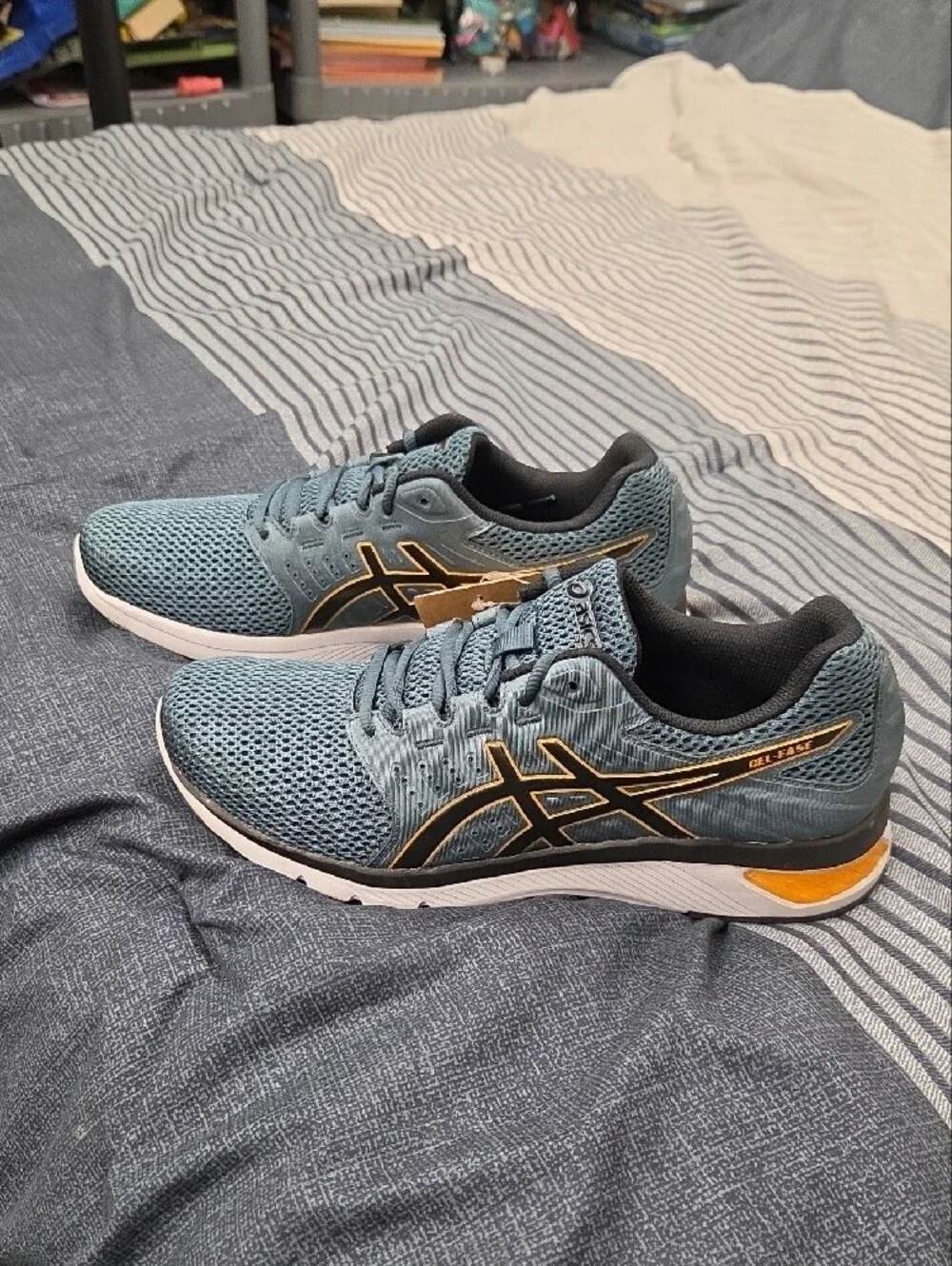 Asics Ironclad Men's Sneakers in Black..grey